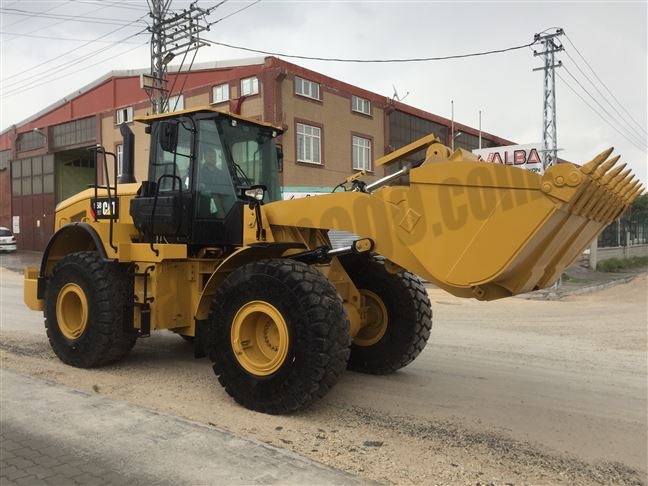 Kiralık-CATERPILLAR-Loder (Yükleyici)-15-4000-13331-1