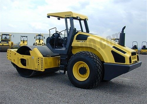 Kiralık-BOMAG-Toprak Silindiri-2011-8000-13395-1