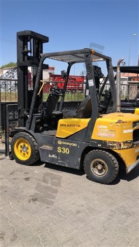 Kiralık-DAEWOO-Forklift-5-500-2002-1