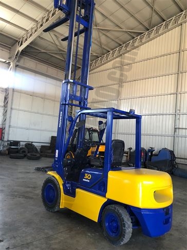 Satılık-KOMATSU-Forklift-3-7500-30753-2