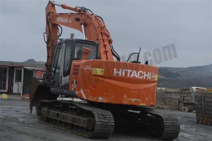 Satılık-HITACHI-Ekskavatörler (Kazici)-24.8-9700-30786-3