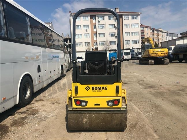 Kiralık-BOMAG-Asfalt Silindiri-2021-1400-31395-1