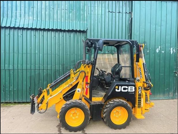 Kiralık-JCB-Mini Kazici-Yükleyici-3.3-3000-16300-0