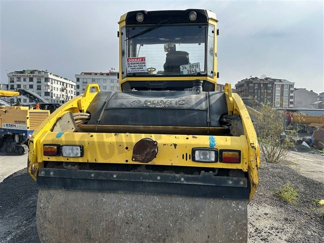 Satılık-BOMAG-Asfalt Silindiri-2018-2000-31410-3